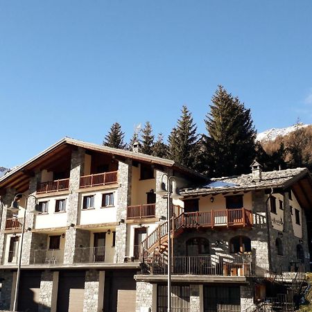 Residence Les Myosotis Champoluc Eksteriør billede