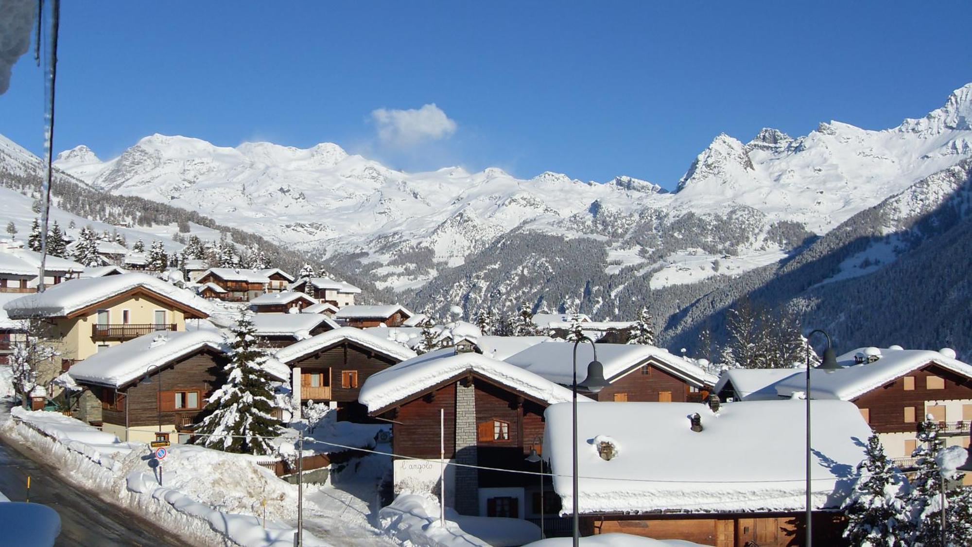 Residence Les Myosotis Champoluc Eksteriør billede